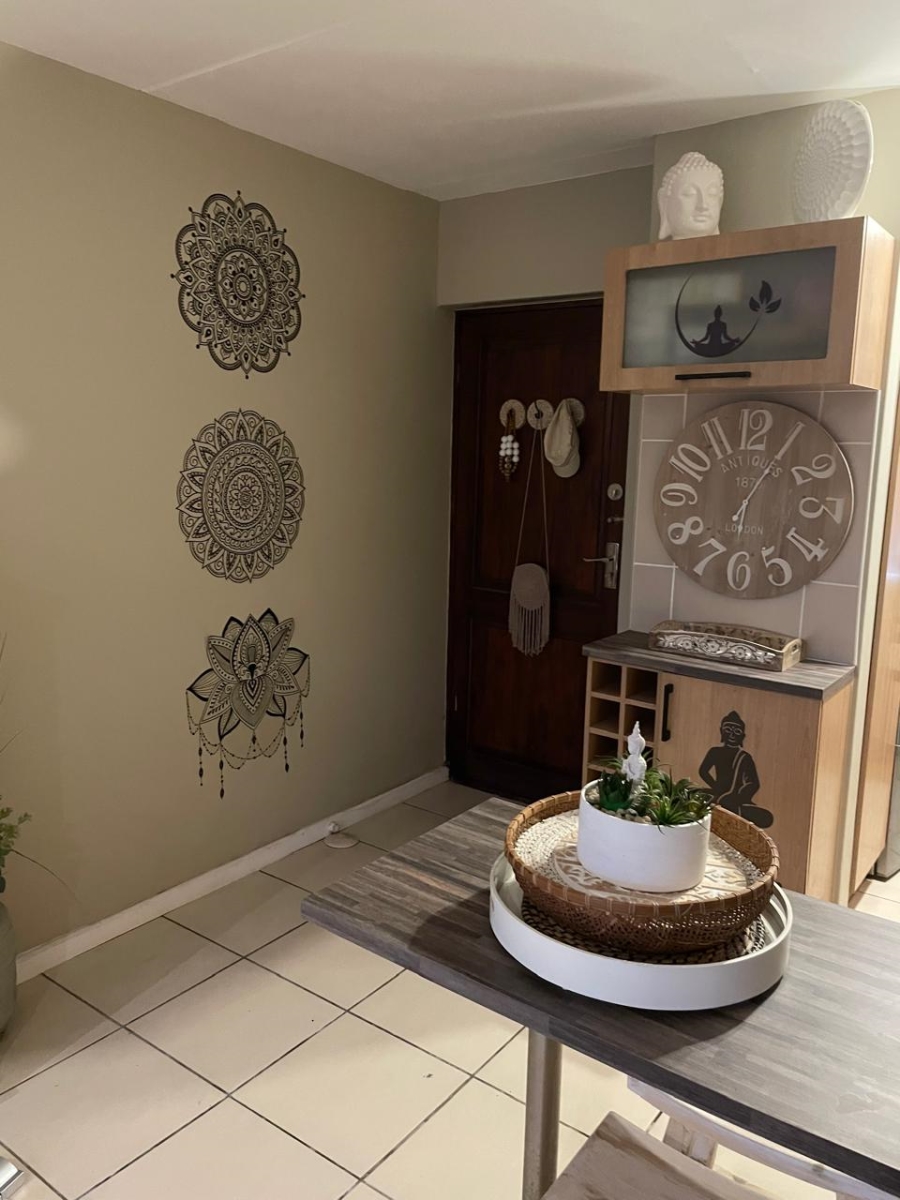 2 Bedroom Property for Sale in Sherwood Eastern Cape